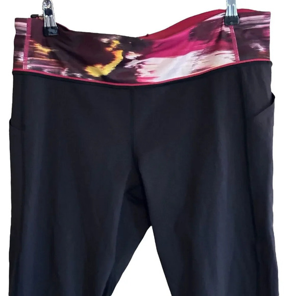 Lululemon Size 12 Pace Rival Crop Pigment Wind Berry Rumble Black Multi Leggings - Picture 2 of 7